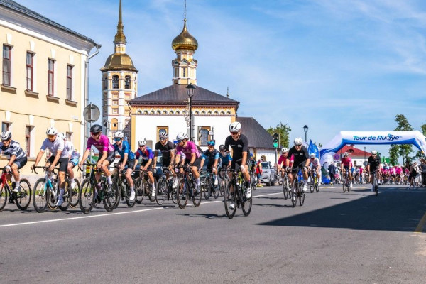 Более 500 любителей велоспорта проедут по Карельскому перешейку на новом этапе Tour de Russie Более 500 любителей велоспорта проедут по Карельскому перешейку на новом этапе Tour de Russie